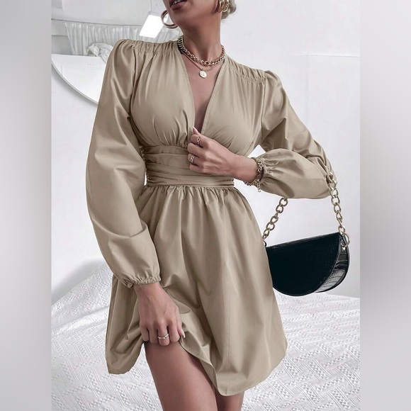 SHEIN Frenchy Solid Ruched Shirred Back Dress - Picture 4 of 9